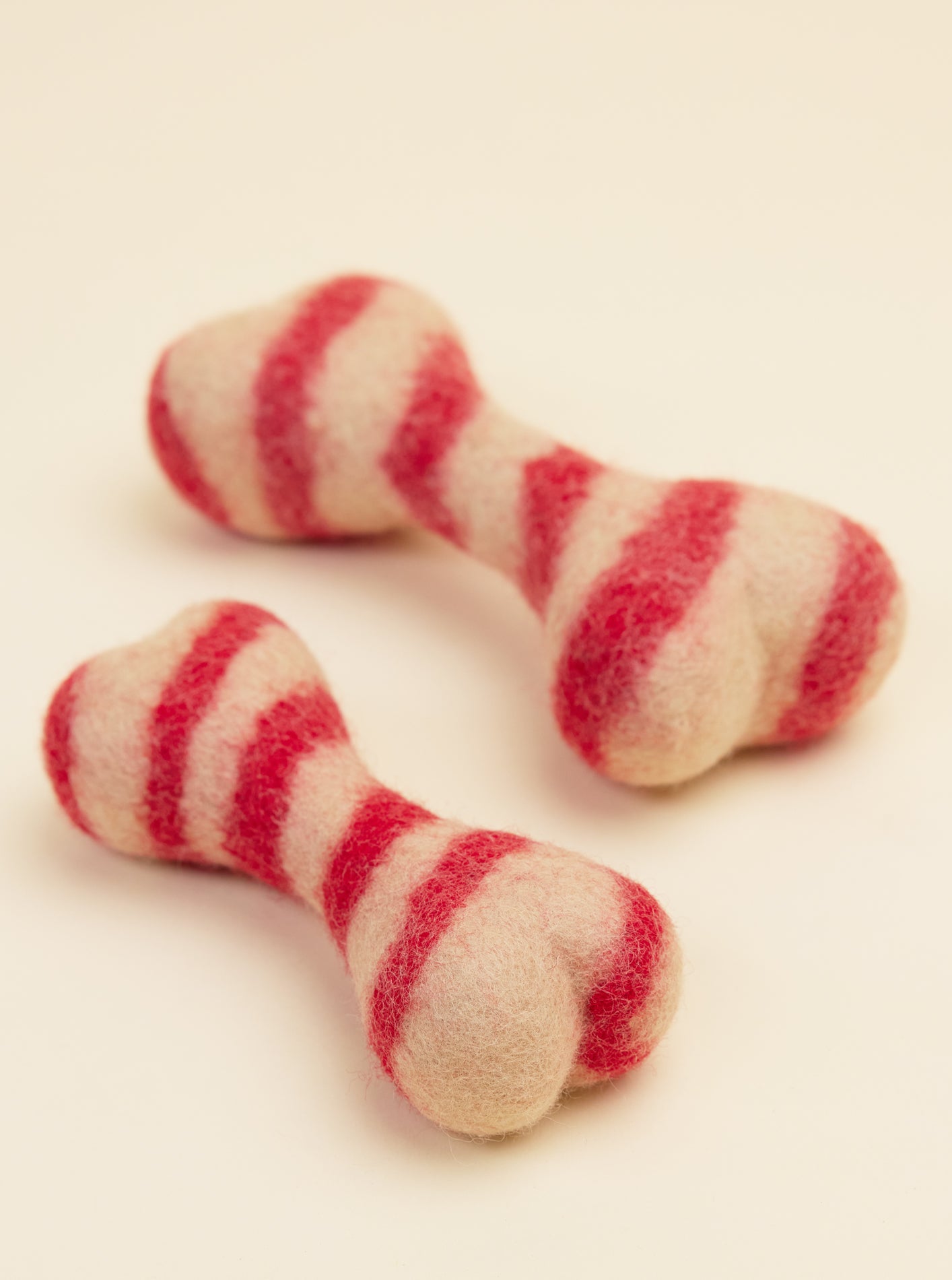 HOLIDAY WOOL BONES