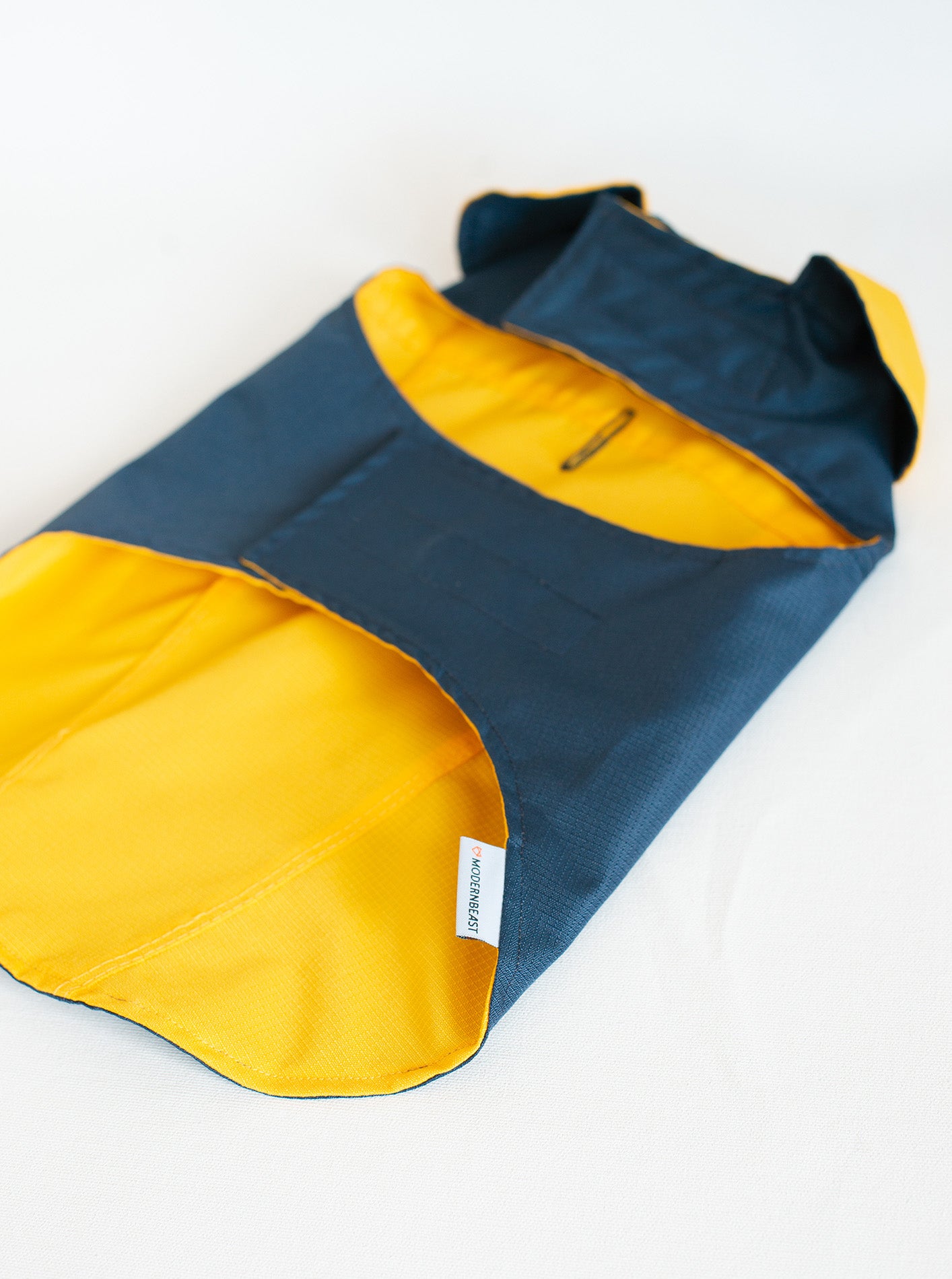 犬用品 【未使用】MODERNBEAST CLASSIC Dog COAT ☆ Sサイズ